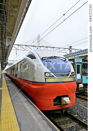 鐵道 JR東日本特快津輕4號青森站 94437295