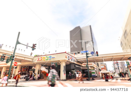 週末十字路口(新潟市萬代巴士中心前) 週末十字路口(新潟市萬代巴士中心前) 94437718