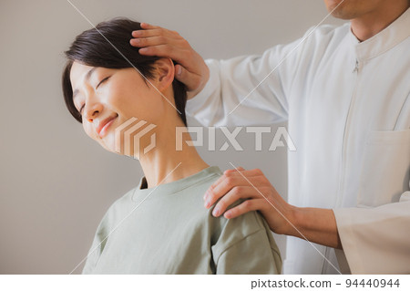 身體按摩 身體按摩 94440944