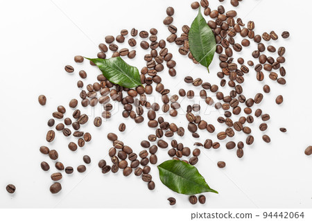 Pile coffee beans isolated on white background 94442064