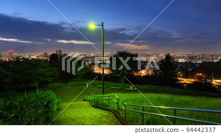 多摩市,東京 Seiseki Sakuragaoka,Sakuragaoka Park,從 Yuuhi no Oka 的夜景 多摩市,東京 Seiseki Sakuragaoka,Sakuragaoka Park,從 Yuuhi no Oka 的夜景 94442337