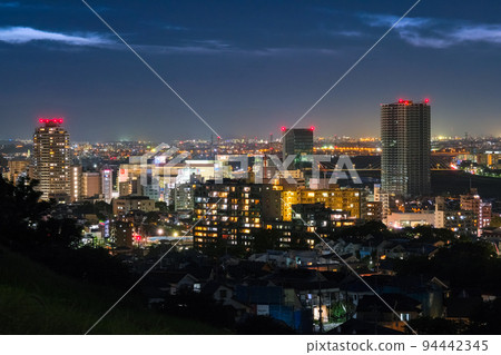 多摩市，東京 Seiseki Sakuragaoka，Sakuragaoka Park，從 Yuuhi no Oka 的夜景 94442345