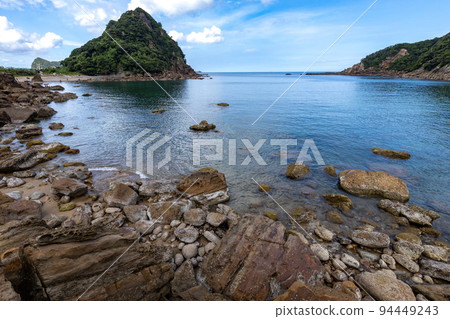 日南海岸Meotura的Copper Island南側的大浦灣,岩石區和沙灘都屬於您自己的海灘 日南海岸Meotura的Copper Island南側的大浦灣,岩石區和沙灘都屬於您自己的海灘 94449243