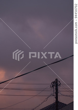 Shizuoka Shimizu 2022/09/20 5:31 颱風過去那天的日出，從我家的東窗看 94450702