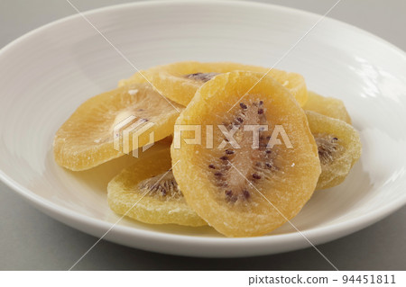 Dried kiwifruit 94451811