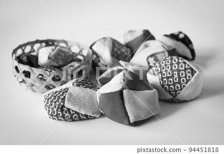 Otedama traditional play, dementia prevention 94451818