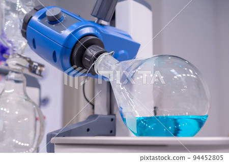 Rotating laboratory rotary evaporator with solid material for homogenization 94452805