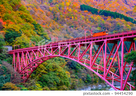 Kurobe Gorge (Autumn) Kurobe Gorge (Autumn) 94454290