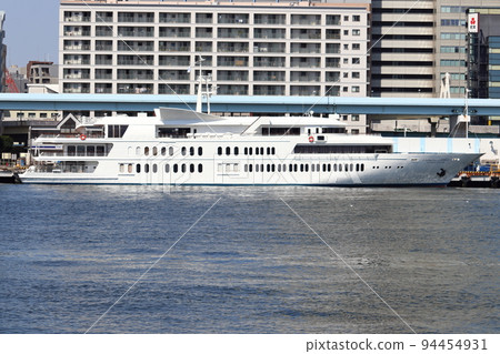 Takeshiba pier cruise ship Takeshiba pier cruise ship 94454931