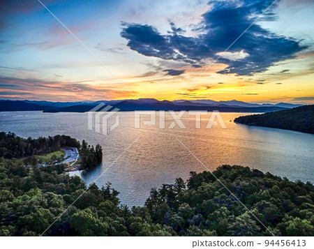 beautiful early morning sunrise on lake jocassee south carolina 94456413