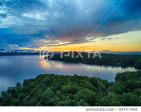 beautiful early morning sunrise on lake jocassee south carolina 94457466