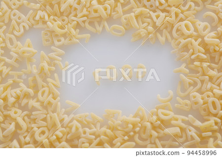 字母形狀的意大利面 字母形狀的意大利面 94458996