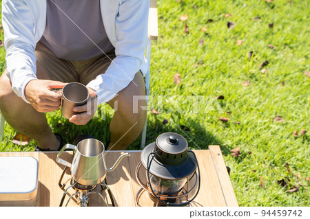 camping male coffee 94459742