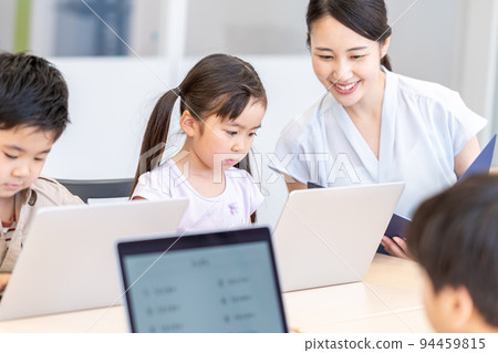 PC classroom shooting cooperation: Japanese language school attached to Chuo Technical School PC classroom shooting cooperation: Japanese language school attached to Chuo Technical School 94459815