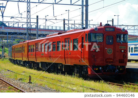 鹿兒島本線門司港站型KIHA47“新平三郎” 鹿兒島本線門司港站型KIHA47“新平三郎” 94460146