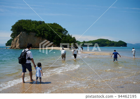 Tourists crossing the sea, Angel Road, Shodoshima, Kagawa Prefecture 94462195