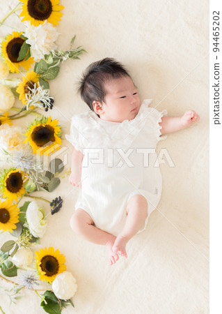 家庭1個月大的嬰兒 家庭1個月大的嬰兒 94465202