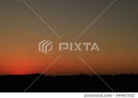 Sunset and sunset sky 94465502