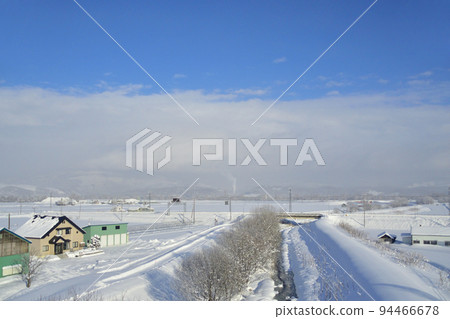 北海道名寄美深道路的冬季風景(2021年) 北海道名寄美深道路的冬季風景(2021年) 94466678