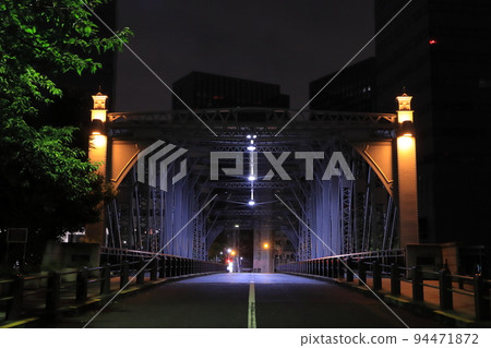 [Tokyo] The stately Nanko Bridge at night 94471872