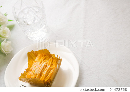 Mont Blanc Cake 94472768