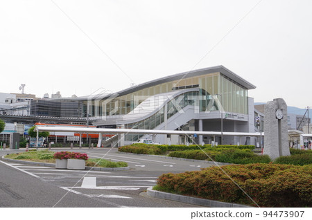 Shinshu, Matsumoto City, Nagano Prefecture, Alps Exit of Matsumoto Station, gateway to national treasures "Matsumoto Castle" and "Gakuto Rakuto" 94473907