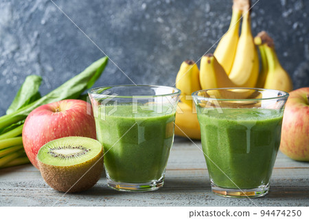 Green smoothie 94474250