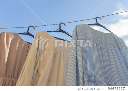 洗衣晾衣繩藍天 94475237