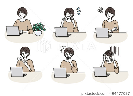 一組玩個人電腦的女人 一組玩個人電腦的女人 94477027