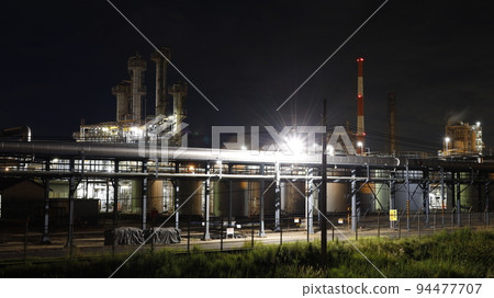 Night view of tanks in the Iwakuni-Ohtake Industrial Complex in Ohtake City, Hiroshima Prefecture Night view of tanks in the Iwakuni-Ohtake Industrial Complex in Ohtake City, Hiroshima Prefecture 94477707
