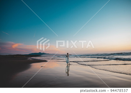 Be enchanted by the magic hour of the Sea of Japan 94478537