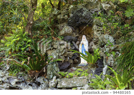 Imochiura Church 日本第一座聖母像在盧爾德供奉 94480165