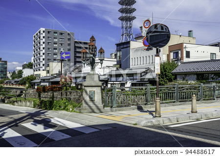 Matsumoto, Hitotsubashi, Metoba River, Matsumoto City, Nagano Prefecture Matsumoto, Hitotsubashi, Metoba River, Matsumoto City, Nagano Prefecture 94488617