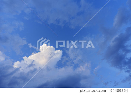 夏天的藍天白雲 94489864