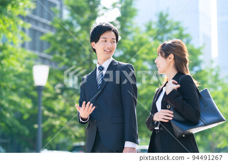 Business woman male team sales businessman Business woman male team sales businessman 94491267