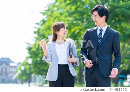 女商人男性團隊銷售商人 94491332
