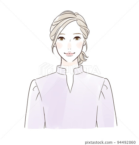 A smiling middle-aged woman facing the front 94492860