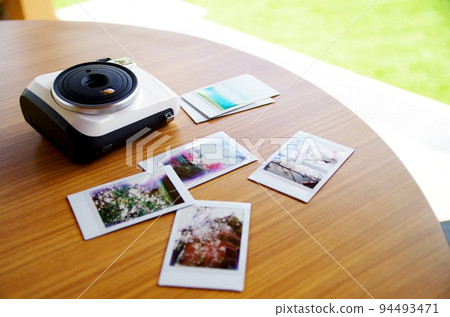 instant camera! instant camera! 94493471