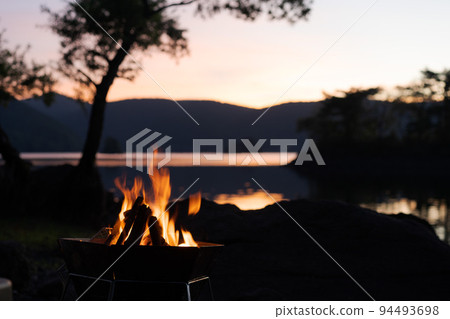 Outdoor image Bonfire 94493698