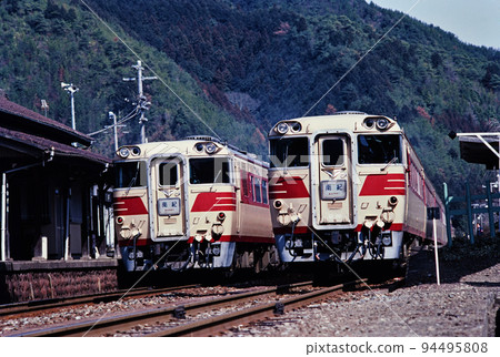 Kiha 82特快南紀交換風景 Kiha 82特快南紀交換風景 94495808
