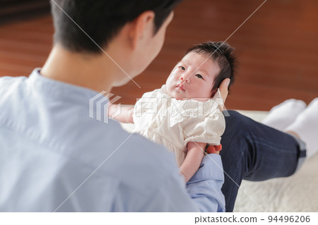 Family baby and dad Family baby and dad 94496206