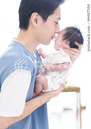 Family baby and dad Family baby and dad 94497504