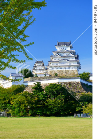 秋天的天空和初秋的姬路城 秋天的天空和初秋的姬路城 94497595