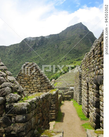 Machu Picchu, the lost city of the Incas Machu Picchu, the lost city of the Incas 94501002