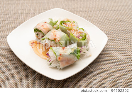 Raw spring roll Raw spring roll 94502202