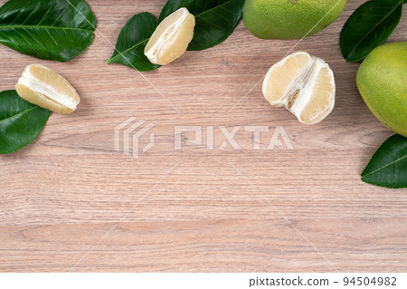 柚子 中秋節 木頭 背景 pomelo Mid-Autumn Festival ユズ ゆず 柚子 中秋節 木頭 背景 pomelo Mid-Autumn Festival ユズ ゆず 94504982