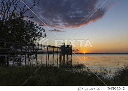 Traditional fishing hut on river Gironde, Bordeaux, Aquitaine, France Traditional fishing hut on river Gironde, Bordeaux, Aquitaine, France 94506042
