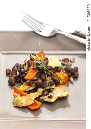 nachos with red beans and red peppers nachos with red beans and red peppers 94506630