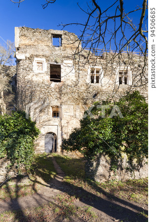 ruins of Novy Hradek castle near Lukov, Znojmo region, Czech Republic 94506685
