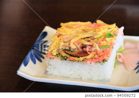 Iwakuni Sushi Oshizushi（當地美食，山口縣） 94509272